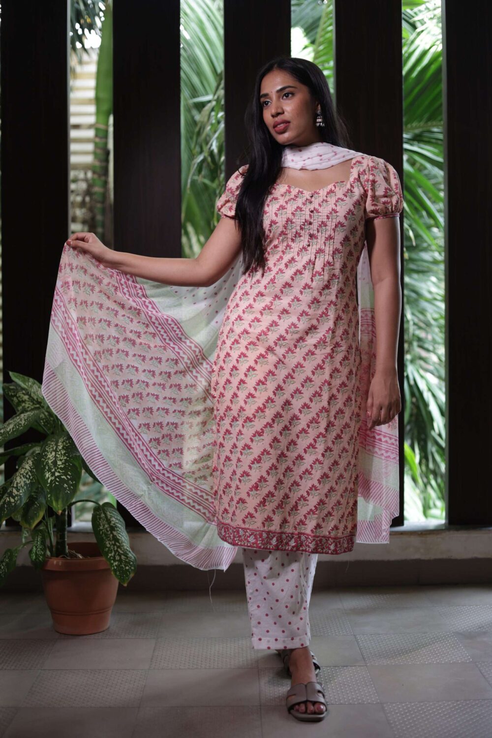 Rose polka suit set in Peach