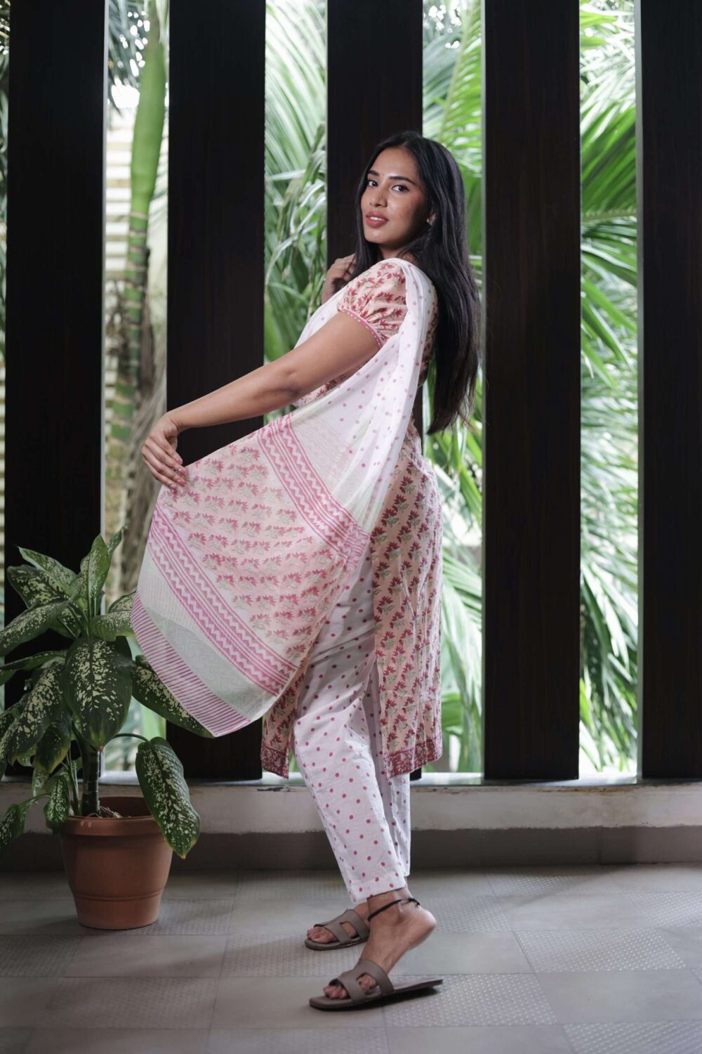 Rose polka suit set in Peach - Image 4